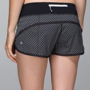 Lulu lemon speed short